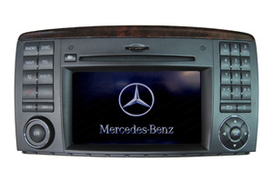 Mercedes GL X164 - Reparatur Comand Navigationssystem